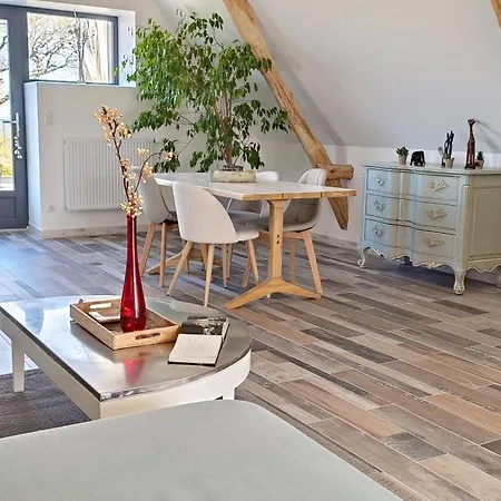 Πανσιόν Les Mesanges